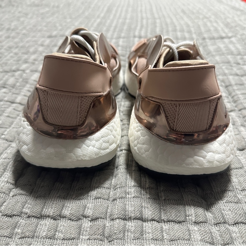 Adidas by Stella McCartney Ultraboost Sneaker size 7 - Picture 4 of 5